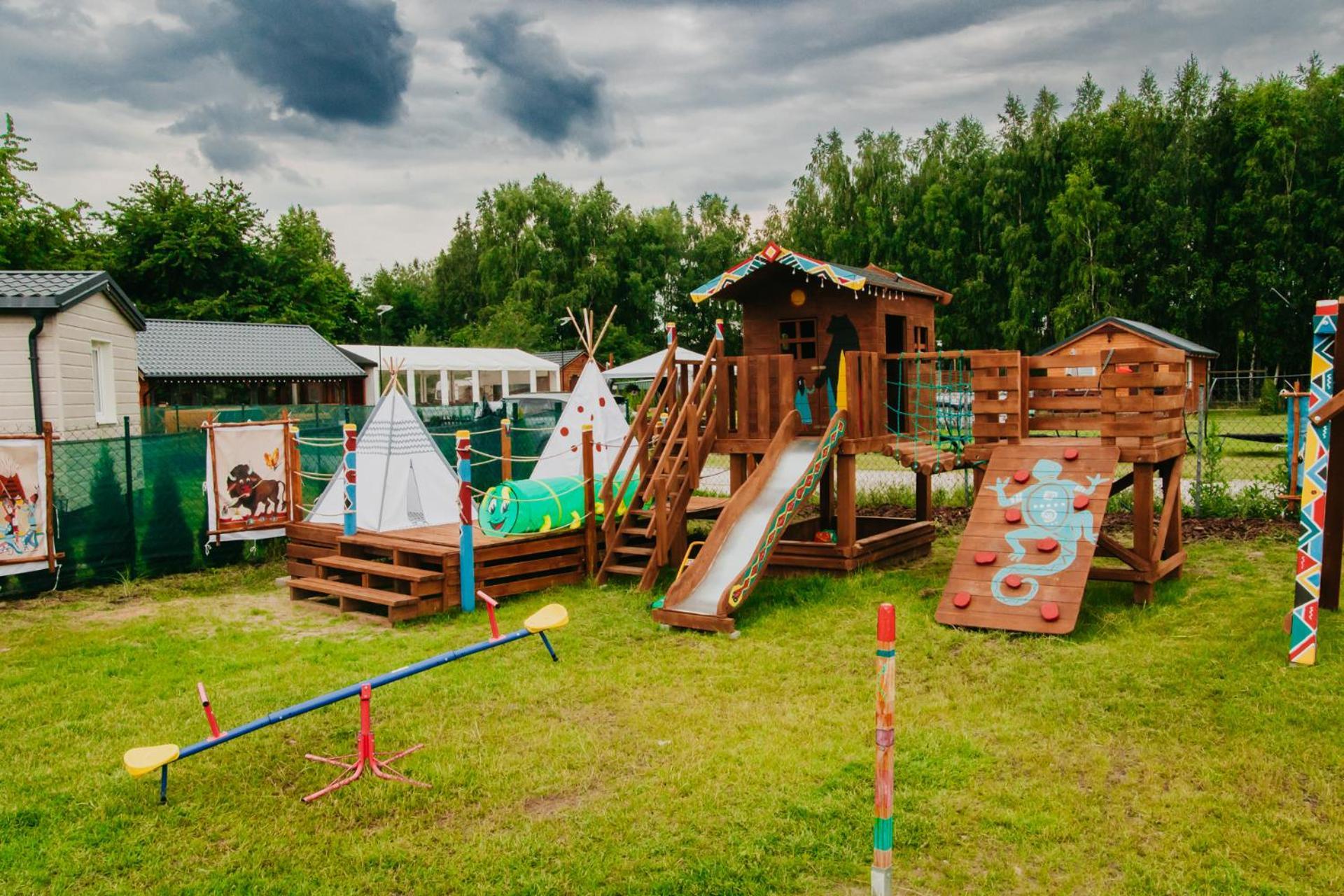 Indiana Camp - 150 M Od Suntago Park Hotel Grabce-Towarzystwo Ngoại thất bức ảnh